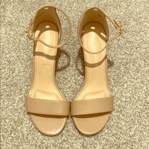Nude wedges
